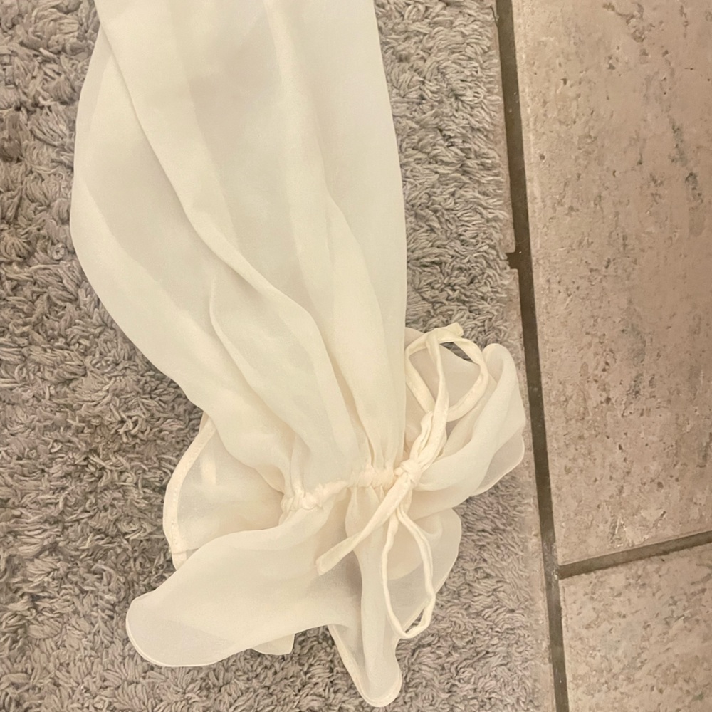 Top Shop-cream color Blouse, scoop neck - Picture 2 of 5